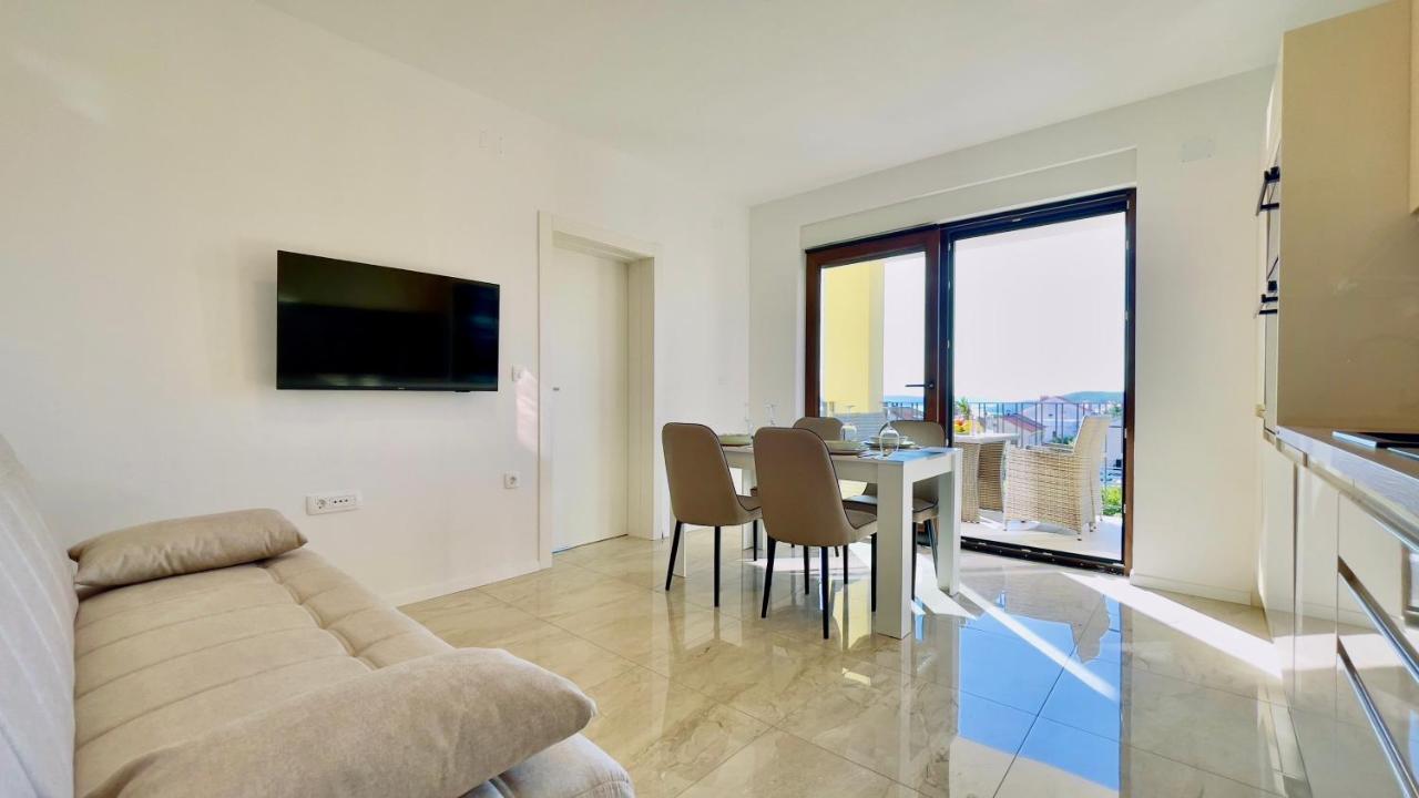 דראמליי Apartments Sunflower מראה חיצוני תמונה